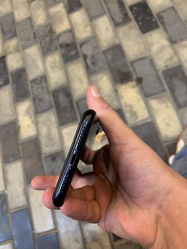 iphone x plus: IPhone Xr, Qara, Face ID — 2