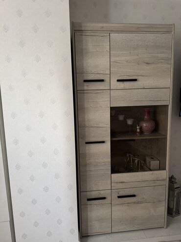 бу наборы ключей: Колдонулган Башка шкаф, Өзү алып кетүү
