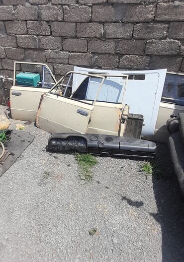 Vaz 2106 ehtiyat hiseleri satlir 4 qapi 1 kapod şit 1de sdenik