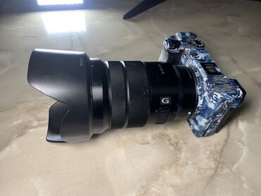 Видеокамеры: Продаю Sony a6300 4k Обьектив 18-105mm f4.0 есть стабилизация 5