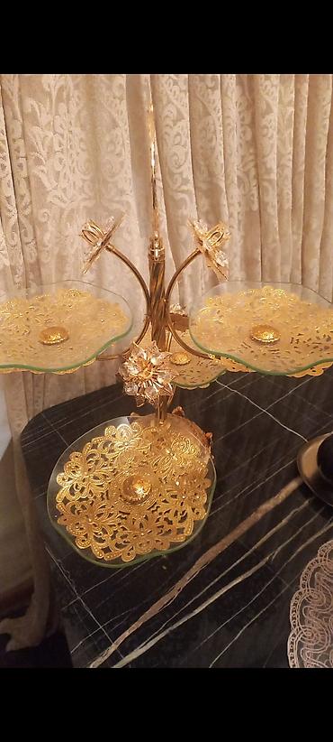 güllü tort: Tort və şiriniyyat qabı, rəng - Qızılı — 1