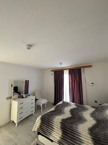 Həyət evləri və villaların satışı: Türkan qəs. 3 otaqlı, 100 kv. m, Yeni təmirli — 25