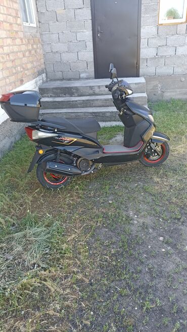 Скутеры: Скутер M8, 150 куб. см, Бензин, Б/у