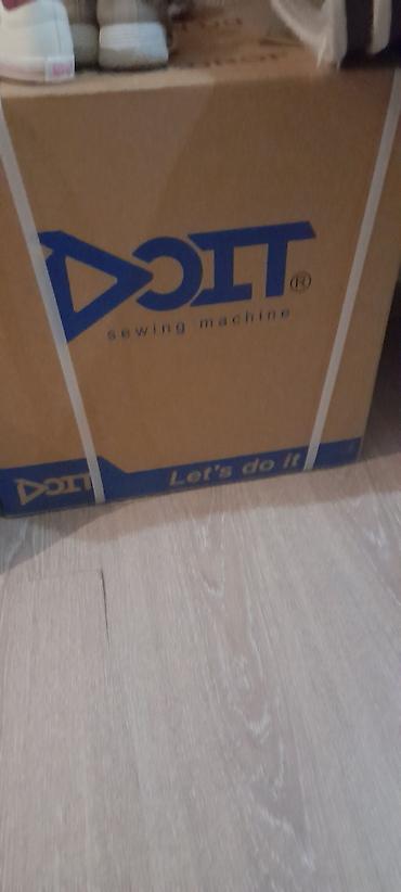 DOIT sənaye tikiş maşını və stol dəsti - Brend/model: DOIT Sewing