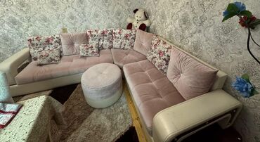 pufiklər: Künc divan, İşlənmiş, Açılmayan, Bazasız, Ödənişli çatdırılma
