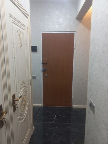 mingəçevirdə ev alqı satqısı: Bakı, 4-cü mikrorayon, 2 otaqlı, Köhnə tikili, m. Memar Əcəmi, 70 kv. m at lalafo.az mingəçevirdə ev alqı satqısı: Bakı, 4-cü mikrorayon, 2 otaqlı, Köhnə tikili, m. Memar Əcəmi, 70 kv. m