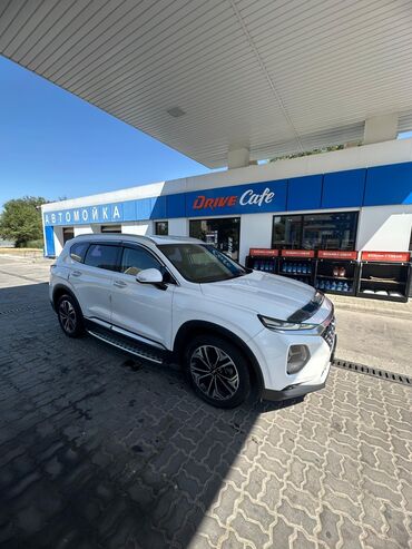 продаю авто в аварийном состоянии: Hyundai Santa Fe: 2018 г., 2 л, Автомат, Газ, Кроссовер