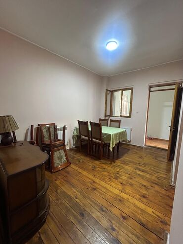 Uzunmüddətli kirayə mənzillər: Kirayə verilən mənzil – 3 otaq Plan və xüsusiyyətlər: - Geniş — 4