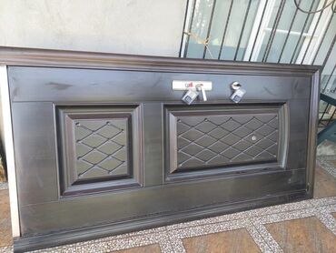 Tavan: Seyf qapi 205/95sm
200azn
Yeni suraxani 9096 leli