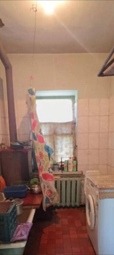 советский щербакова: 57 кв. м, 3 бөлмө, Унаа токтотуучу жай, Забор, тосулган