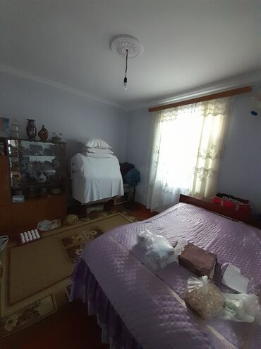 Həyət evləri və villaların satışı: 3 otaqlı, 100 kv. m, Orta təmir — 4