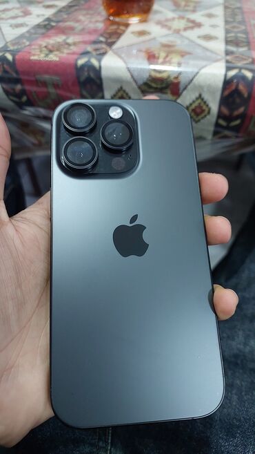 Apple iPhone: IPhone 16 Pro, Qara, Face ID — 4