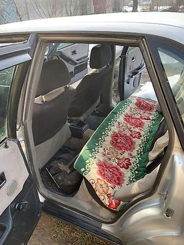 Audi: Audi 80: 1992 г., 2 л, Механика, Бензин, Седан — 5