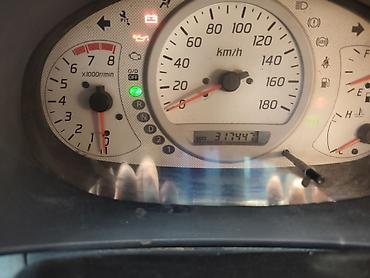 Nissan: Nissan Tino: 2000 г., 1.8 л, Автомат, Бензин, Хэтчбэк — 13