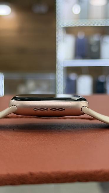 Apple Watch: Смарт‑часы Apple Watch (на корпусе маркировка: Series 10, алюминиевый — 3