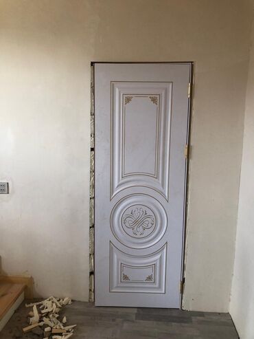 Otaq qapıları: Yeni Otaq qapısı Zamok və çərçivə ilə, Ödənişli quraşdırma, Rayonlara çatdırılma, Pulsuz çatdırılma — 30
