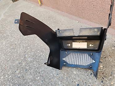Ostali delovi enterijera: Srednja konzola Lada 2103, Lada 2106. Polovno, ocuvano. Skinuto sa — 12