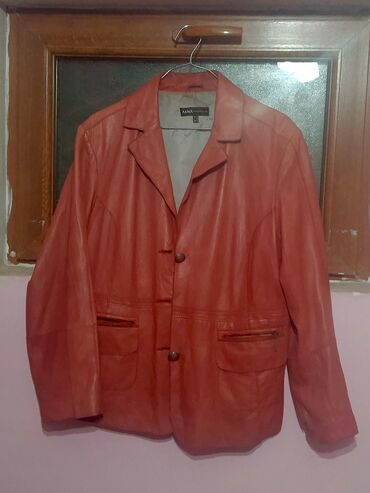 deri pencekler: Кожаная куртка