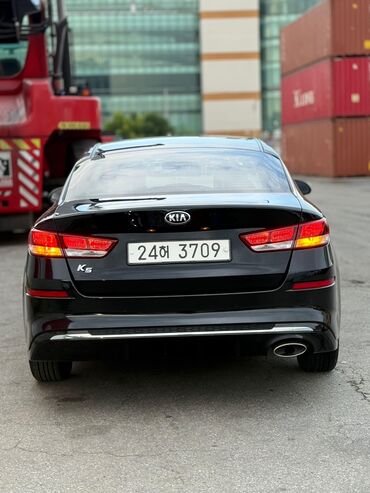 срочно в связи с переездом: Kia K5: 2019 г., 2 л, Автомат, Газ, Седан