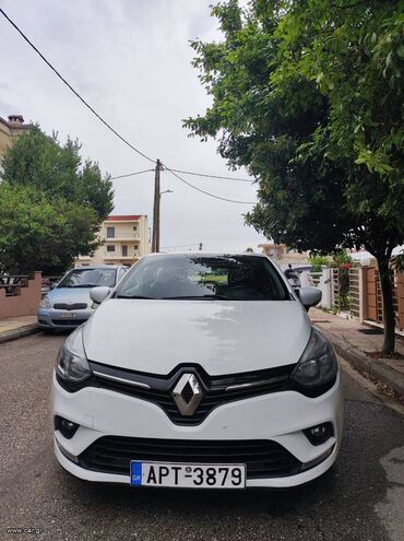 Renault Clio: 1.5 l | 2016 year 20900 km. Hatchback