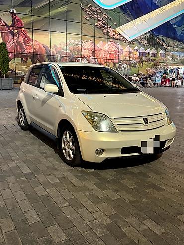 corolla levin: Toyota Ist: 2004 г., 1.5 л, Бензин, Хэтчбэк — 2