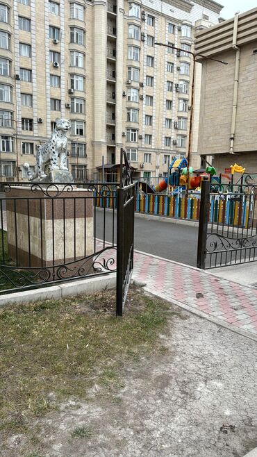 Офисы: Сдаю Офис, 188 м², В жилом комплексе, С отдельной кухней, С отдельным входом, С отдельным сан узлом — 29