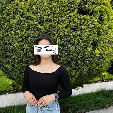 Köynək və bluzalar: Dartılan matrialdadi 36 razmerden 40 kimi olur