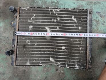Радиаторы: Радиатор охлаждения двигателя Volkswagen Polo 3 / VW Lupo / Seat — 2