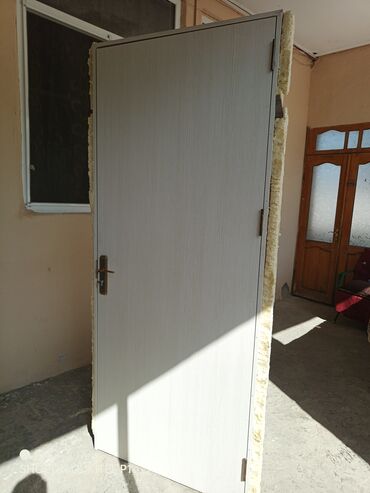 Qonaq otağı üçün İşlənmiş Otaq qapısı Naliçnik ilə, Zəmanətsiz, Ünvandan götürmə