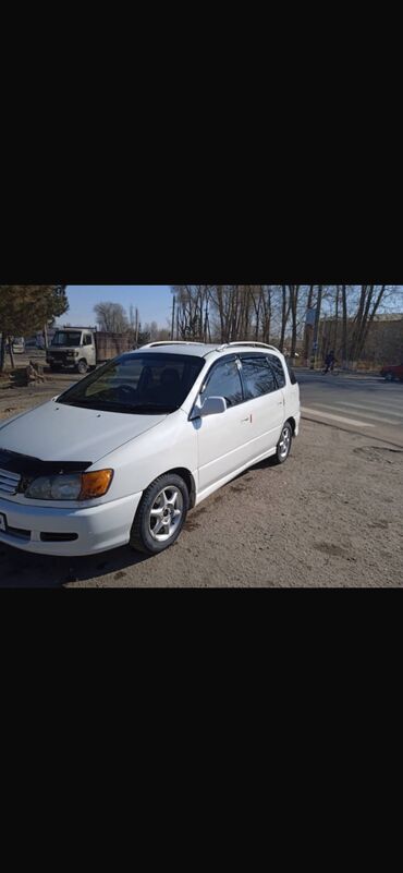 Toyota: Toyota Ipsum: 2000 г., 2 л, Автомат, Бензин, Минивэн