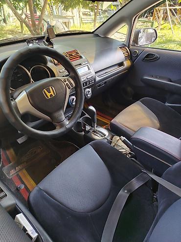 Honda Fit: 2007 г., 1.5 л, Автомат, Бензин, Хетчбек lalafo.kg да — 6 Honda Fit: 2007 г., 1.5 л, Автомат, Бензин, Хетчбек — 6