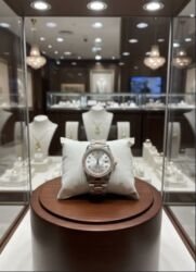 Ručni satovi: Cena:2500din
(Bez kutije) — 1