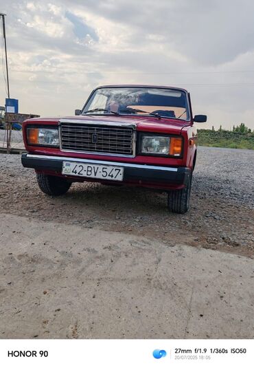 traktorlarin satis elanlari: VAZ (LADA) 2107: 1.5 l | 2006 il 85000 km Sedan