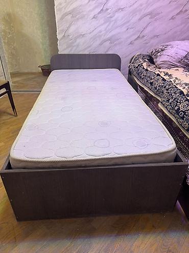 Tək nəfərlik çarpayı və ortopedik döşək dəsti - Ölçü: təxmini 90x190 lalafo.az -da Tək nəfərlik çarpayı və ortopedik döşək dəsti - Ölçü: təxmini 90x190