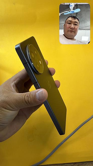 OnePlus: OnePlus 13R, Б/у, 512 ГБ, 2 SIM — 2