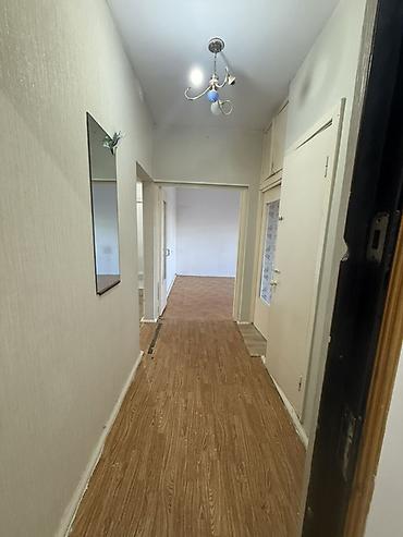 гасниса: 4 комнаты, 85 м², 12 мкр 1 этаж, Требуется ремонт — 1