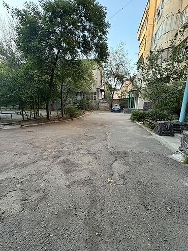 Продажа квартир: 3 комнаты, 92 м², Индивидуалка, 5 этаж, Старый ремонт at lalafo.kg — 4 Продажа квартир: 3 комнаты, 92 м², Индивидуалка, 5 этаж, Старый ремонт — 4