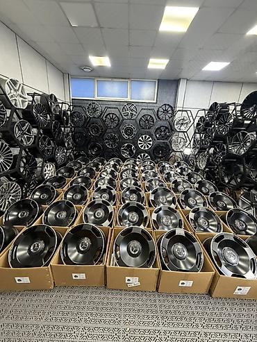 Диски: Диски R 22 Mercedes-Benz, отверстий - 5, Новый — 9