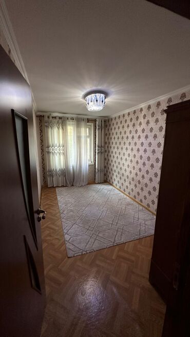 Долгосрочная аренда квартир: 3 комнаты, Собственник, Без подселения, С мебелью частично