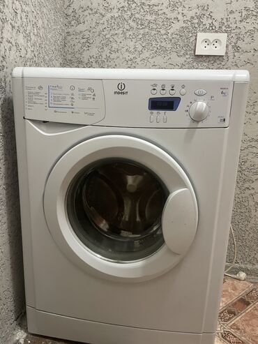 продаю четырехнитка: Кир жуучу машина Indesit, Колдонулган, Автомат, 6 кг чейин