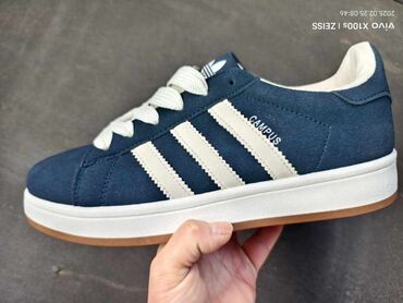 adidas varial st: Trainers, size - 42