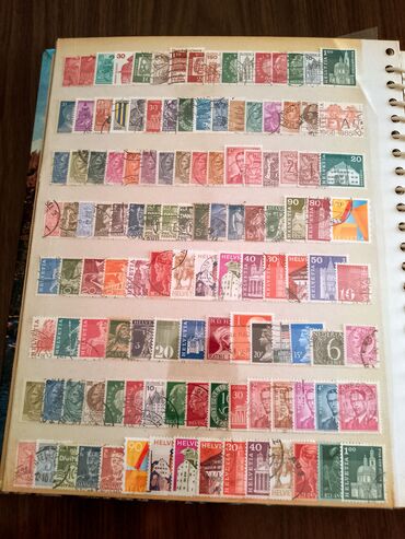 Numizmatika i filatelija: Album velikog formata sa više od 1000 maraka i nekoliko blokova — 16