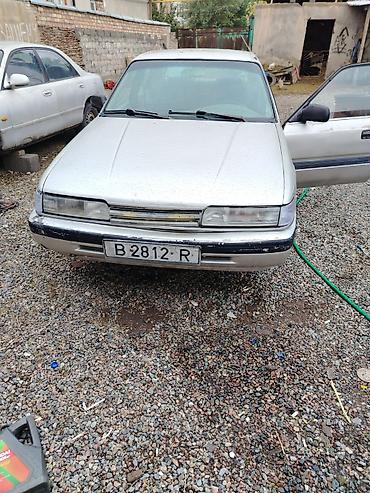 Mazda 626: 1988 г., Механика, Бензин, Седан