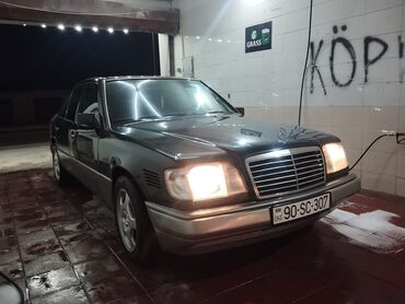 Mercedes-Benz: Mercedes-Benz W124: 3 l | 1994 il Sedan — 2