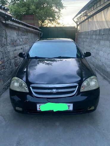 делика квадрат: Chevrolet Lacetti черного цвета. Автомобиль подойдет для ежедневных