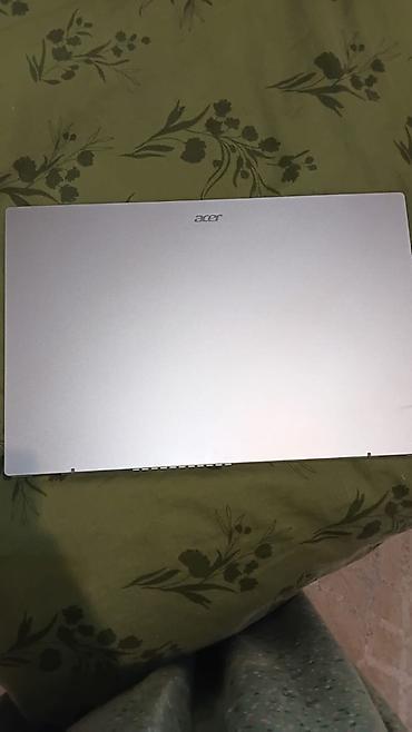 mini notebook computer: Acer noutbuk - Model: Acer (gümüşü korpus, nazik çərçivəli ekran) - — 2