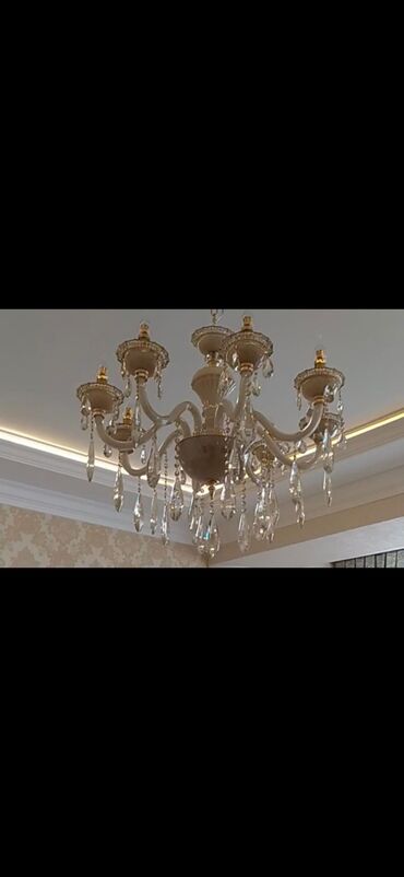 listur sumqayıtda: Çılçıraq, 10 və daha çox lampa