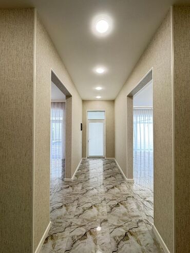 Həyət evləri və villaların satışı: Şüvəlan qəs. 5 otaqlı, 200 kv. m, Yeni təmirli — 18