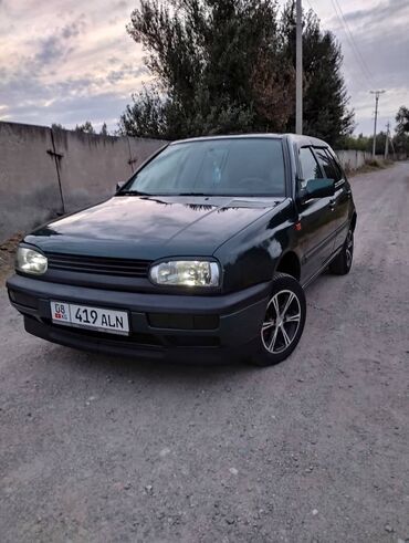 прицеп на автомобиль: Volkswagen Golf: 1995 г., 1.8 л, Механика, Бензин, Хэтчбэк