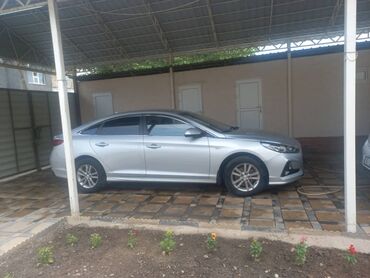 Легковой транспорт: Сдаю в аренду: Легковое авто, Под такси